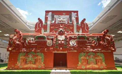 A reconstruction of Rosalila was built in the Museo de la Escultura Maya in Copán.